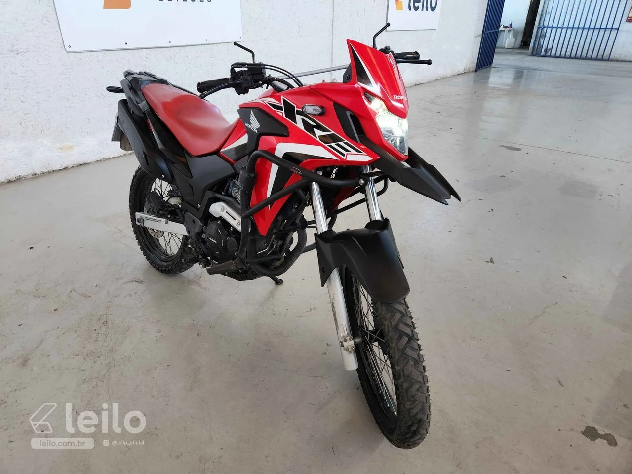 LOTE 005 - HONDA/XRE 300 ABS
